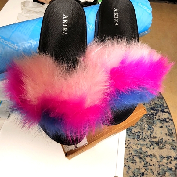 Slippers - Picture 5 of 6